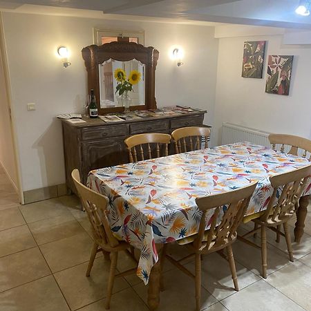 Peaceful 3 Bedroom 8 Person Ground Floor Apartment With Large Private Heated Pool La Digne-d'Amont 外观 照片